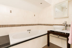 Photo 16- click for photo gallery